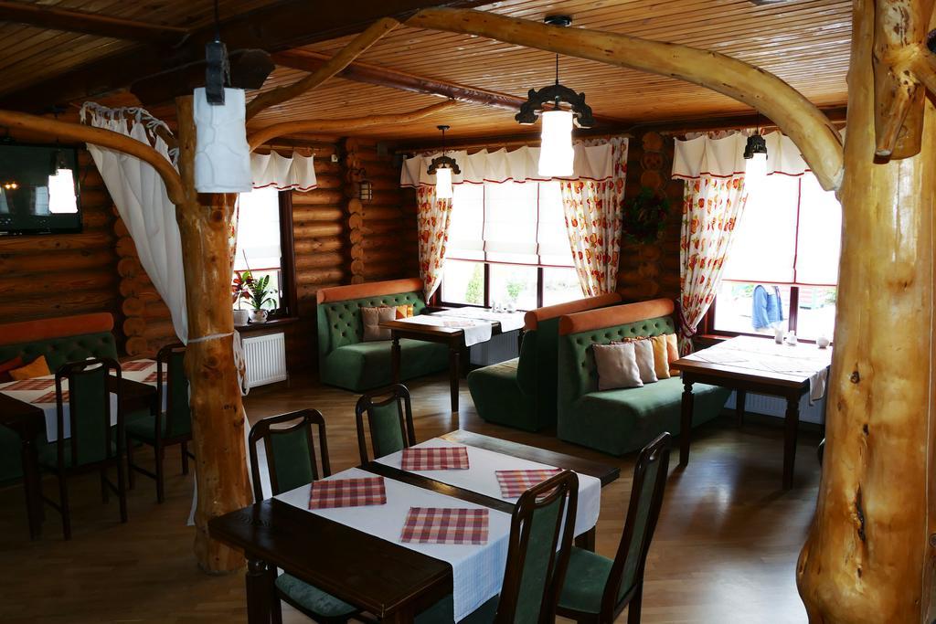 Hotel Комплекс Відпочинку Пампушка & Подушка Burlach'ya Balka Exterior foto