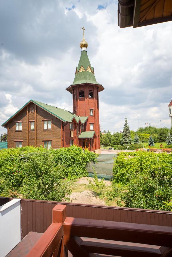 Hotel Комплекс Відпочинку Пампушка & Подушка Burlach'ya Balka Exterior foto