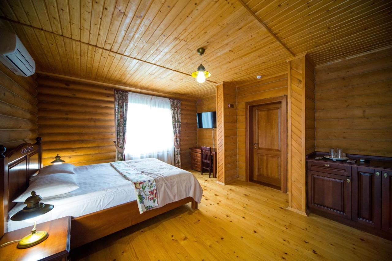 Hotel Комплекс Відпочинку Пампушка & Подушка Burlach'ya Balka Exterior foto